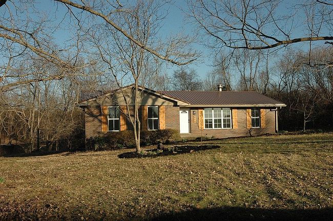 Image of 670 Clark Cir