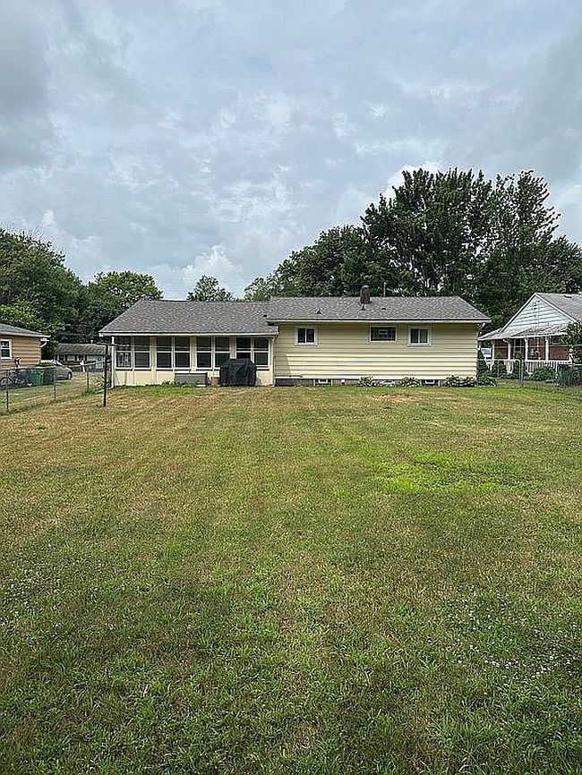 Additional photo 1 of property located at 3188 Spencer Dr