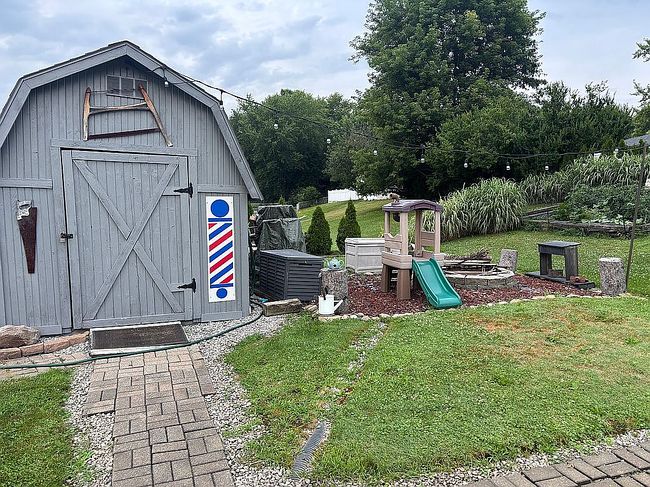Photo of 1507 Gypsy Ln, Niles, OH