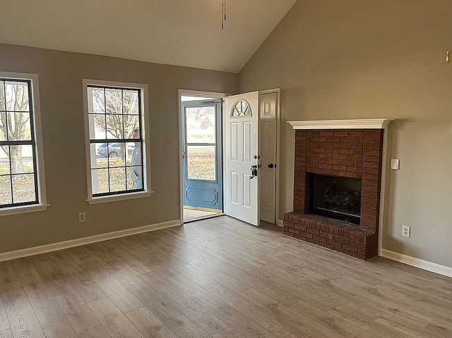 Additional photo 1 of property located at 2605 Bluff Rd