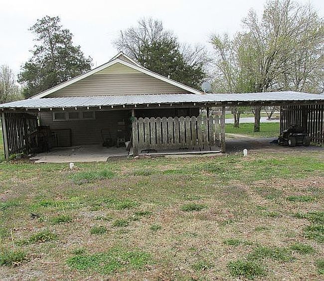 Photo of 210 W South St, Arma, KS