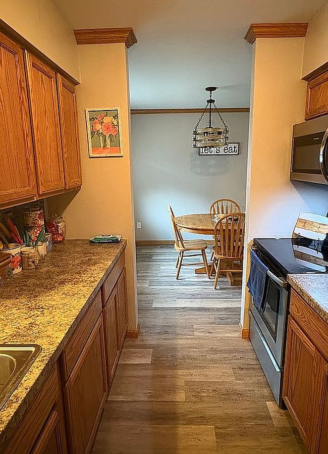 Photo of 1006 E State St, Centerville, IA