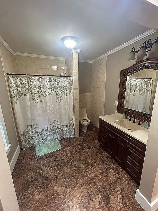 Photo of 32 E Albion St, Holley, NY