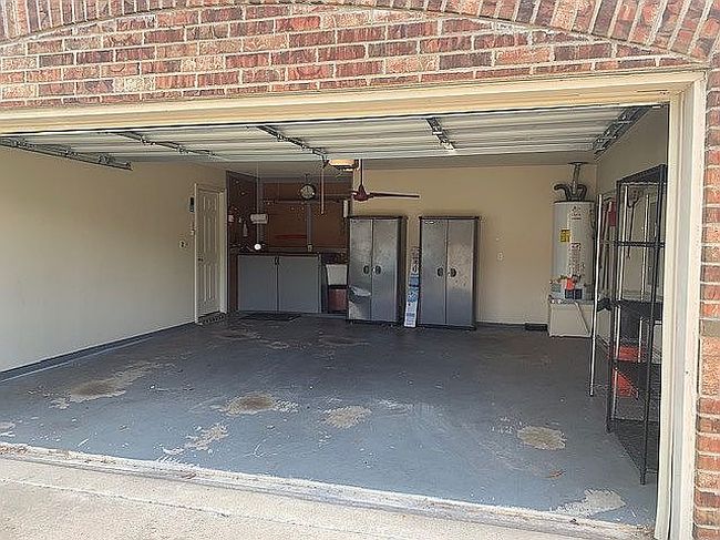 Photo of 206 Edinborough Dr, Euless, TX