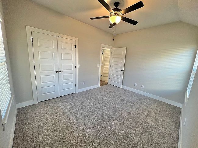 Photo of 18 Loveland Loop, Farmington, AR