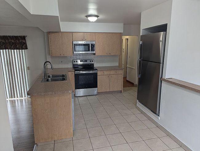 Photo of 27262 Welsh Dr, Warren, MI