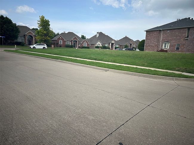 Additional photo 1 of property located at 600 Killarney