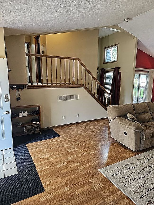 Photo of 801 Glenridge Rd, Lincoln, NE