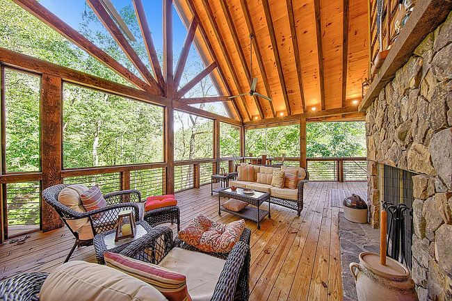 Photo of 380 Biguns Blvd, Talking Rock, GA