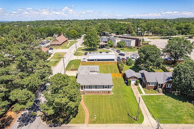 Photo of 2001 Wolfe Ln, Fort Smith, AR