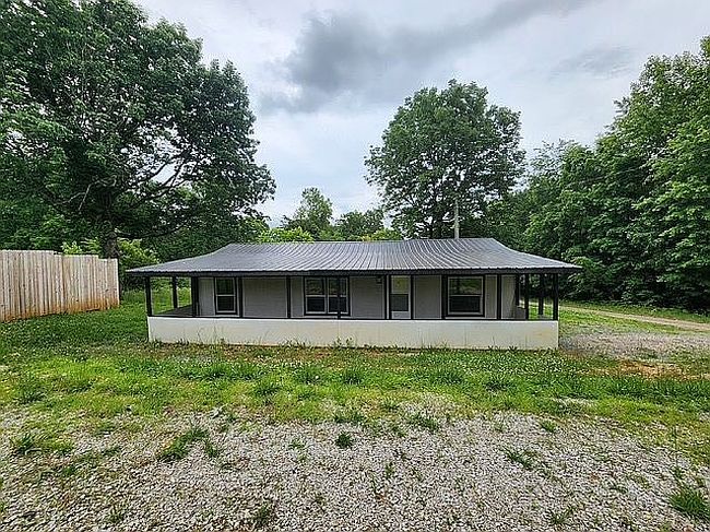 Image of 75 Perkins Ln