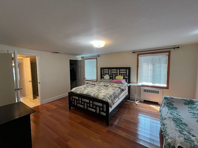 Photo of 9 Longview Pl, Great Neck, NY