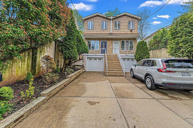 Image of 204 Lindenwood Rd