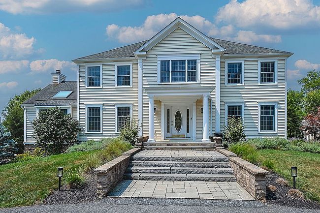 Photo of 11 Ramsey Rd, Lebanon, NJ