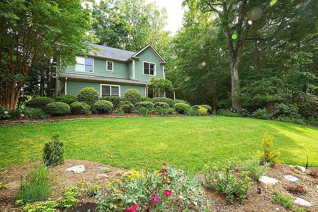 Photo of 25 Madelyn Ln, Fairview, NC