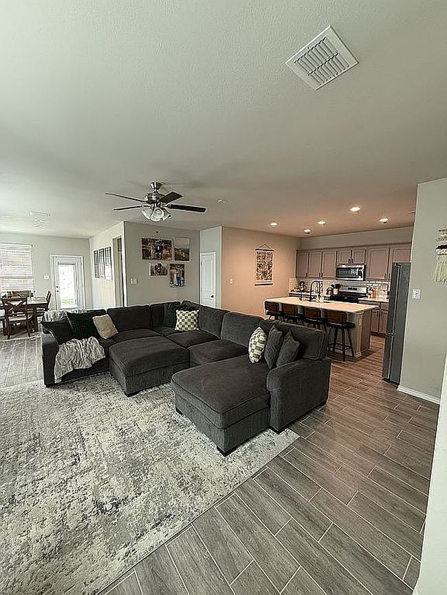 Photo of 1652 Briar Hunt Dr, Forney, TX