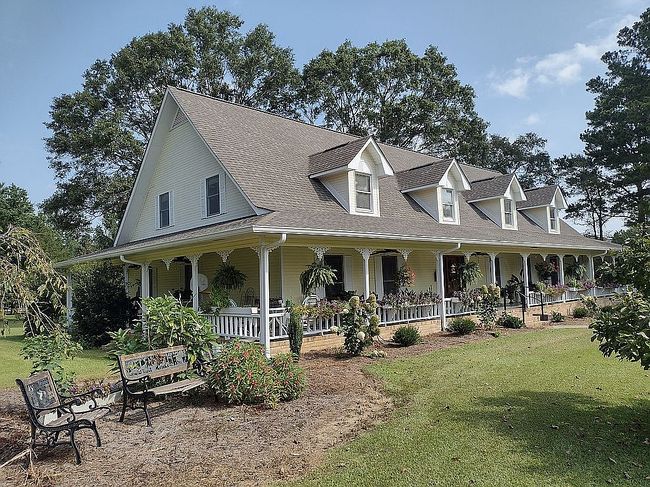 Preview of property located at 104 Carriage Hills Dr