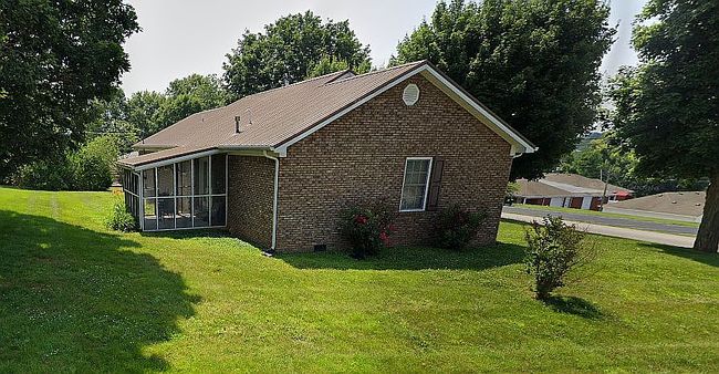 Photo of 60 Caldwell St, Munfordville, KY
