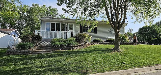 Image of 715 4th St Nw