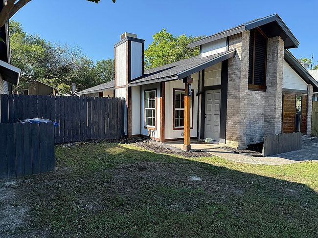 Photo of 5530 Rangeland St, San Antonio, TX