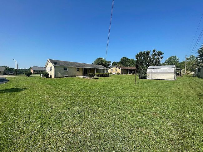 Photo of 708 Lloyd St, Lawrenceburg, TN