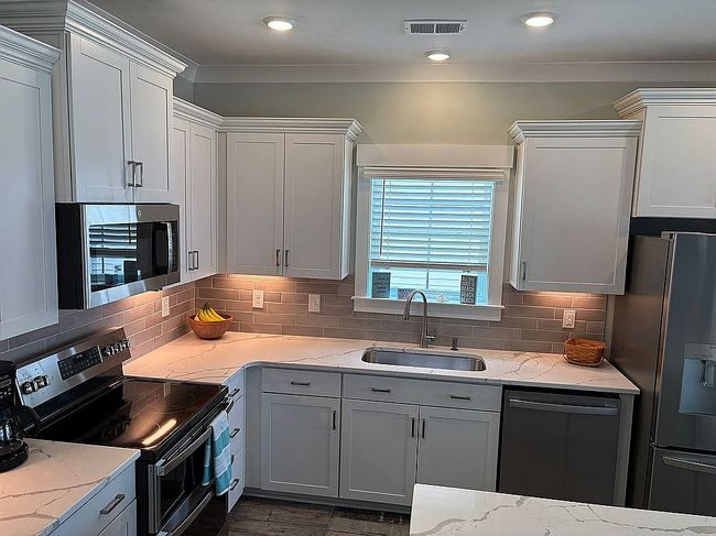 Image of 8769 Radcliff Dr Nw