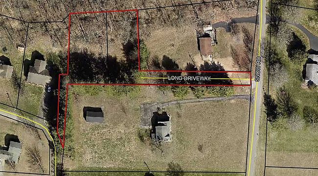 Photo of 1109 Snow Rd, Russell Springs, KY