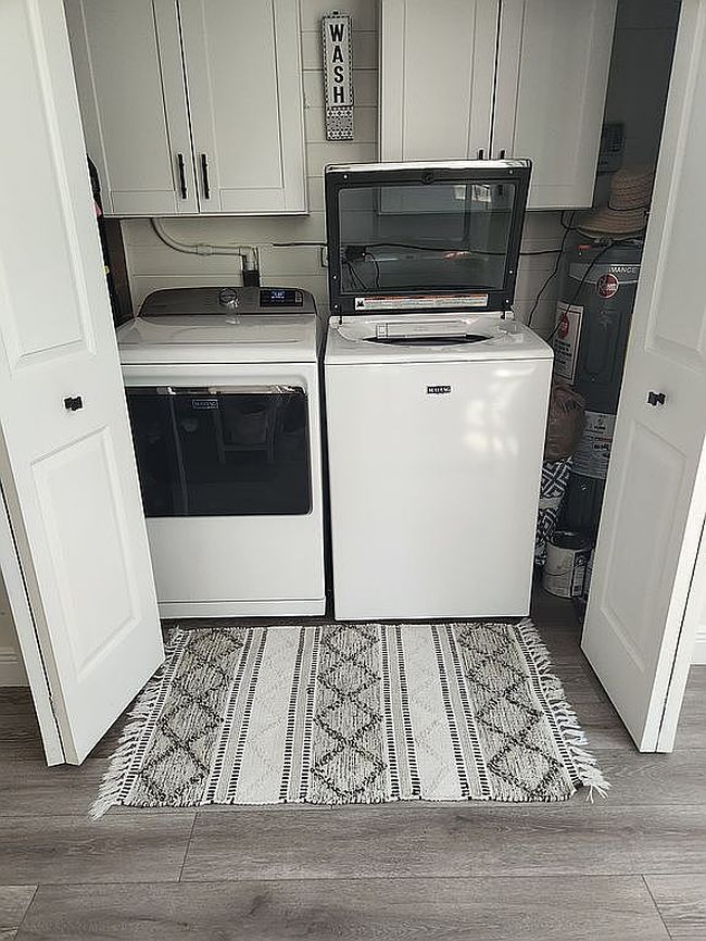 Image of 5710 Broadway Ave