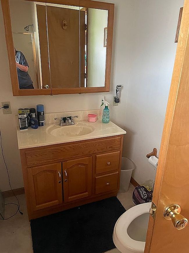Photo of 301 E Walnut St, Weir, KS