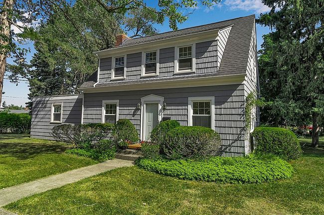 Photo of 325 Mill St, Williamsville, NY
