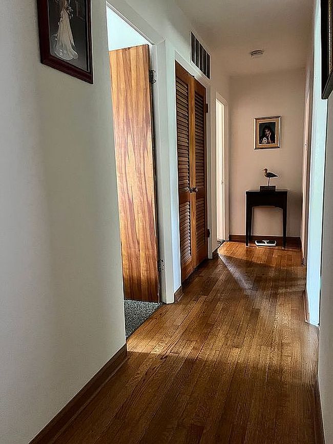 Additional photo 2 of property located at 33 Lakeview Acres Dr