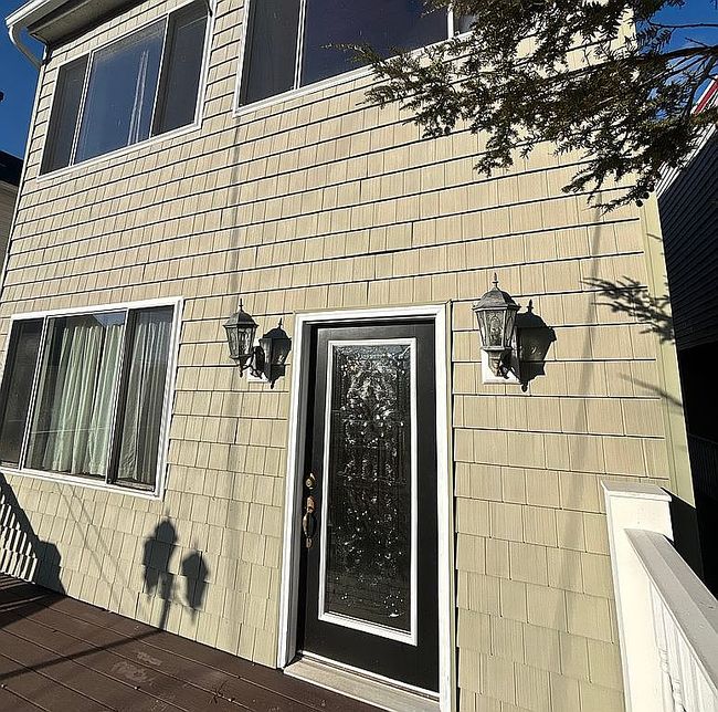 Image of 225 Carroll St