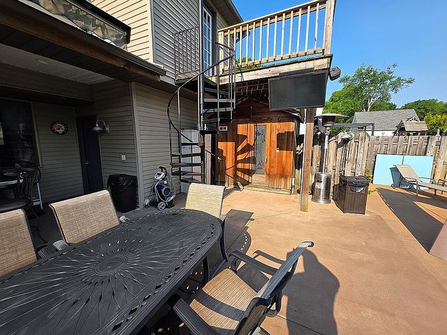 Image of 2086 Renwick Dr