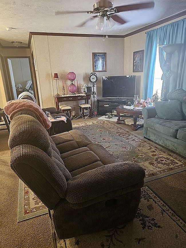 Image of 411 W Martin Rd