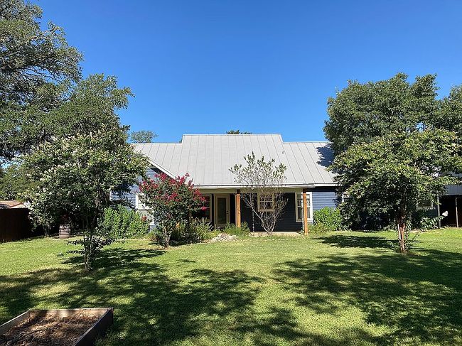 Photo of 1304 Pike Ln, Fredericksburg, TX