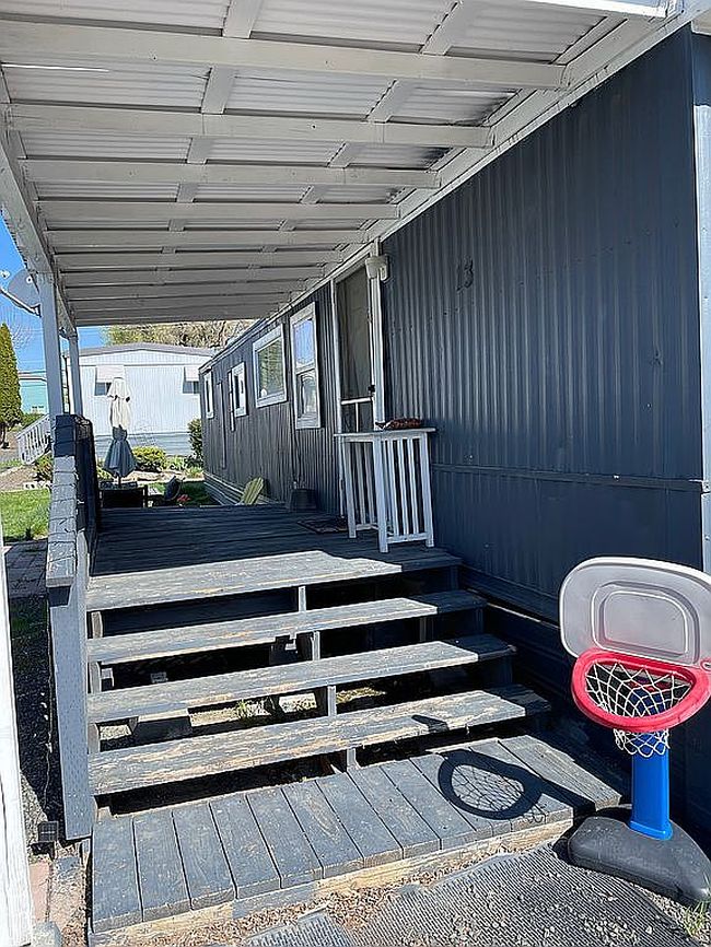 Photo of 301 E 7th Ave Unit 13, Moses Lake, WA