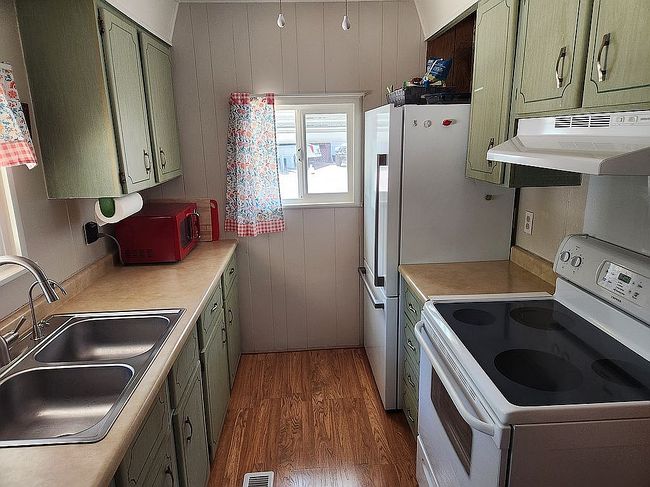 Image of 3489 Rainbow Lake Dr #76