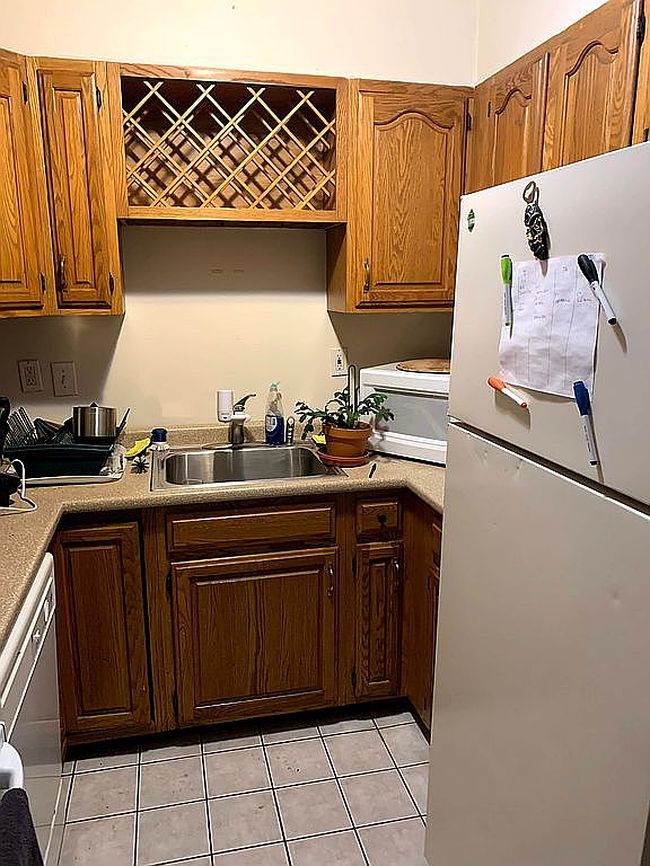 Photo of 65 Hemenway St Apt 1, Boston, MA