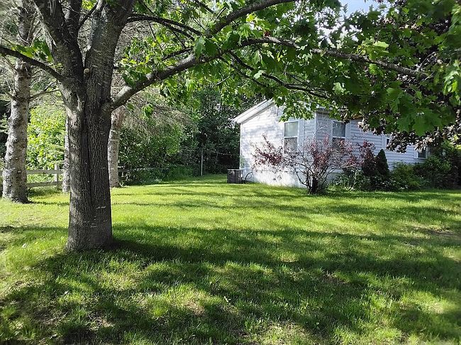 Photo of 23136 Dogwood Ave, Dollar Bay, MI