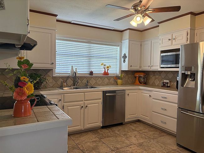 Photo of 2110 Immenhauser Rd, Yoakum, TX