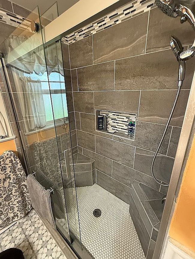 Photo of 3 Pfautz Ave, Lititz, PA