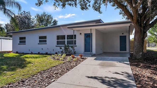 Preview of property located at 116 W Lauren Ct