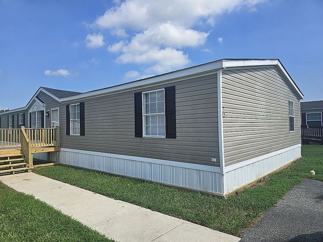 Photo of 70 Humpsman Dr, Dover, DE