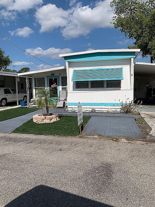 Image of 4 Heron Dr