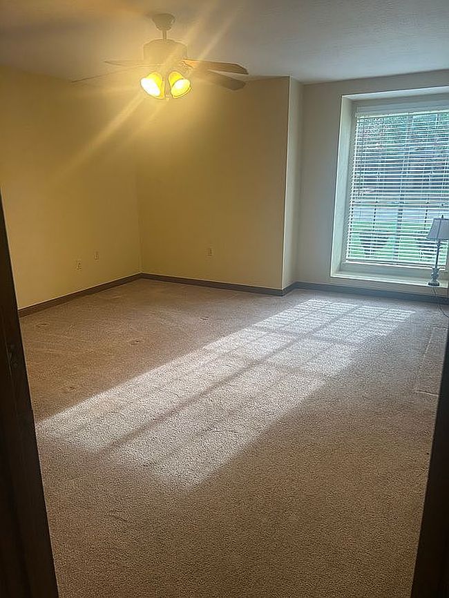 Photo of 904 Monterrey Ln, Hattiesburg, MS