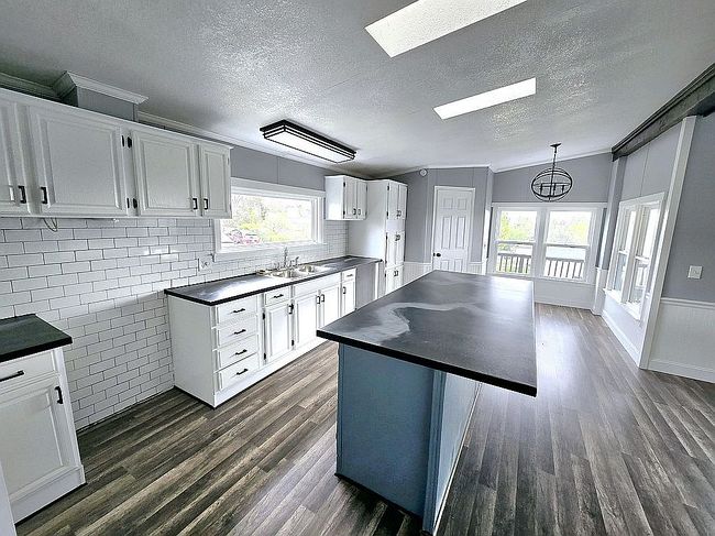 Photo of 904 Leconte View Way, Kodak, TN