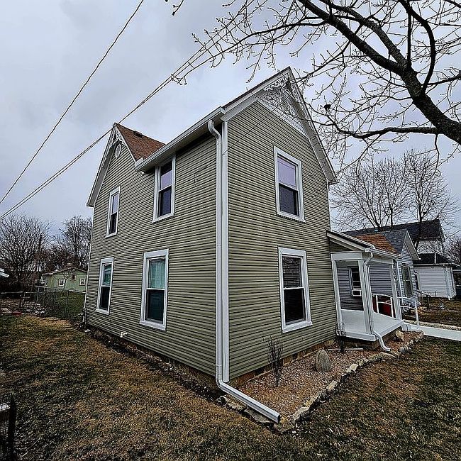 Image of 166 W Hamilton St