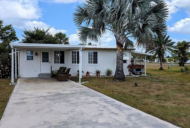 Image of 25596 Carnation Ct