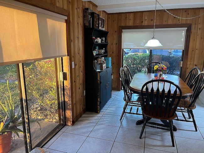 Image of 109 La Casa