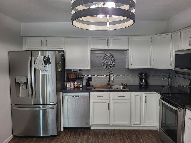 Additional photo 2 of property located at 1835 S Santa Fe Ave